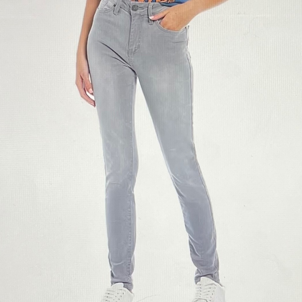 NWOT YMI Luxe Gray Stretch Super High Skinny Jean 11